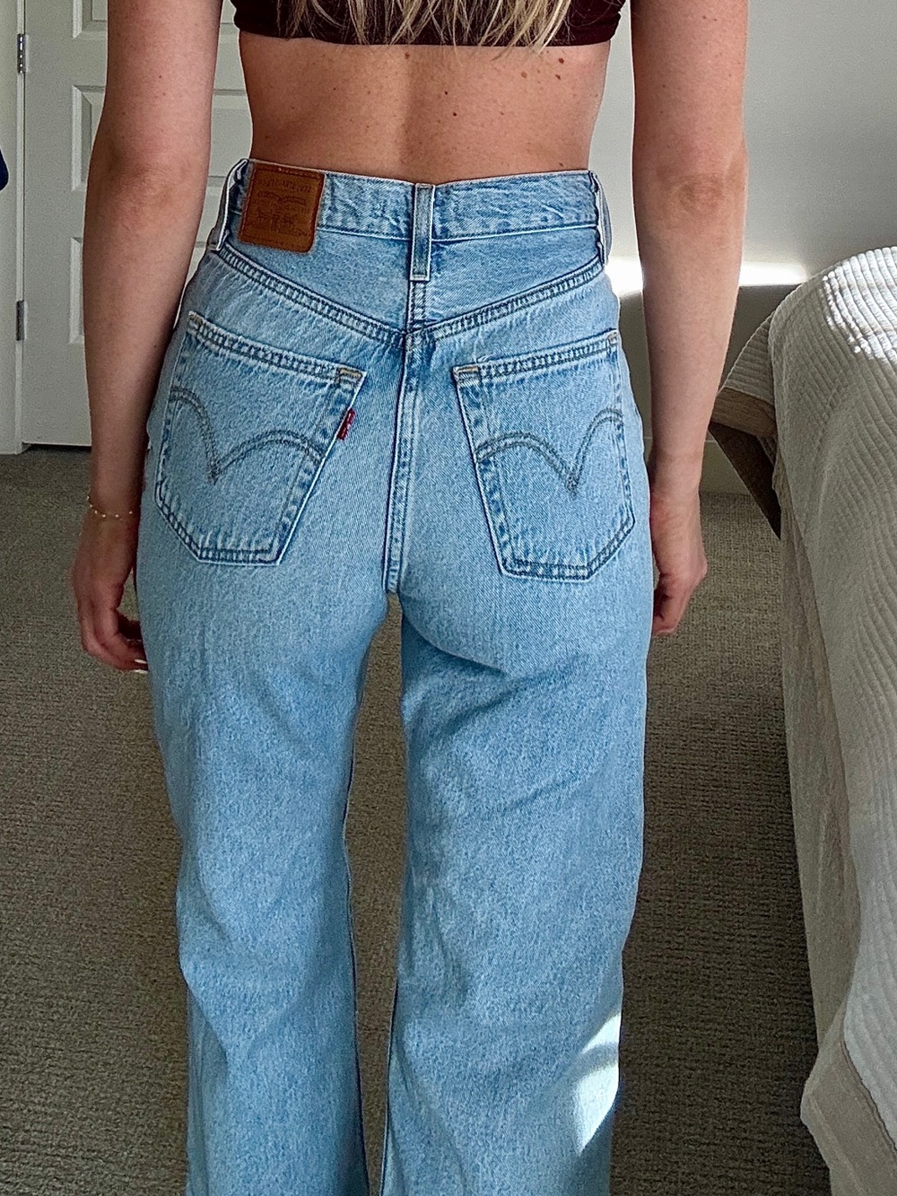 Levi’s Ribcage Light Wash Distressed Straight Jeans - Light Blue - Picture 3 of 9